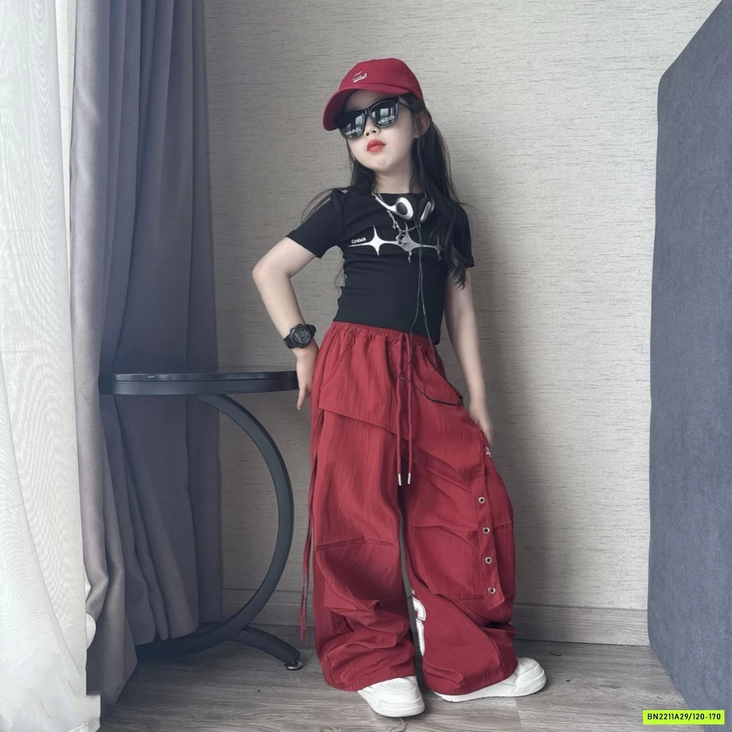 CROPTOP MIX QUẦN GIÓ CÁ TÍNH