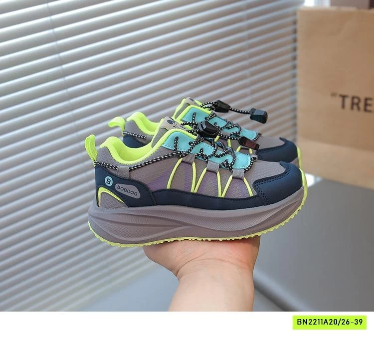 GIÀY THỂ THAO PHỐI MÀU BOBDOG