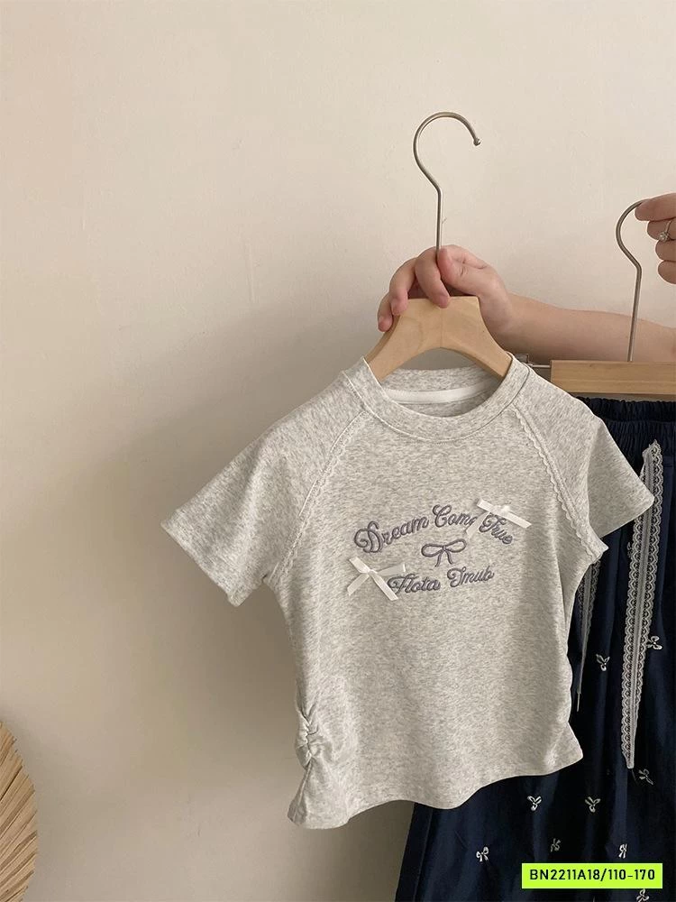 ÁO XÁM MIX QUẦN SUÔNG THÊU NƠ