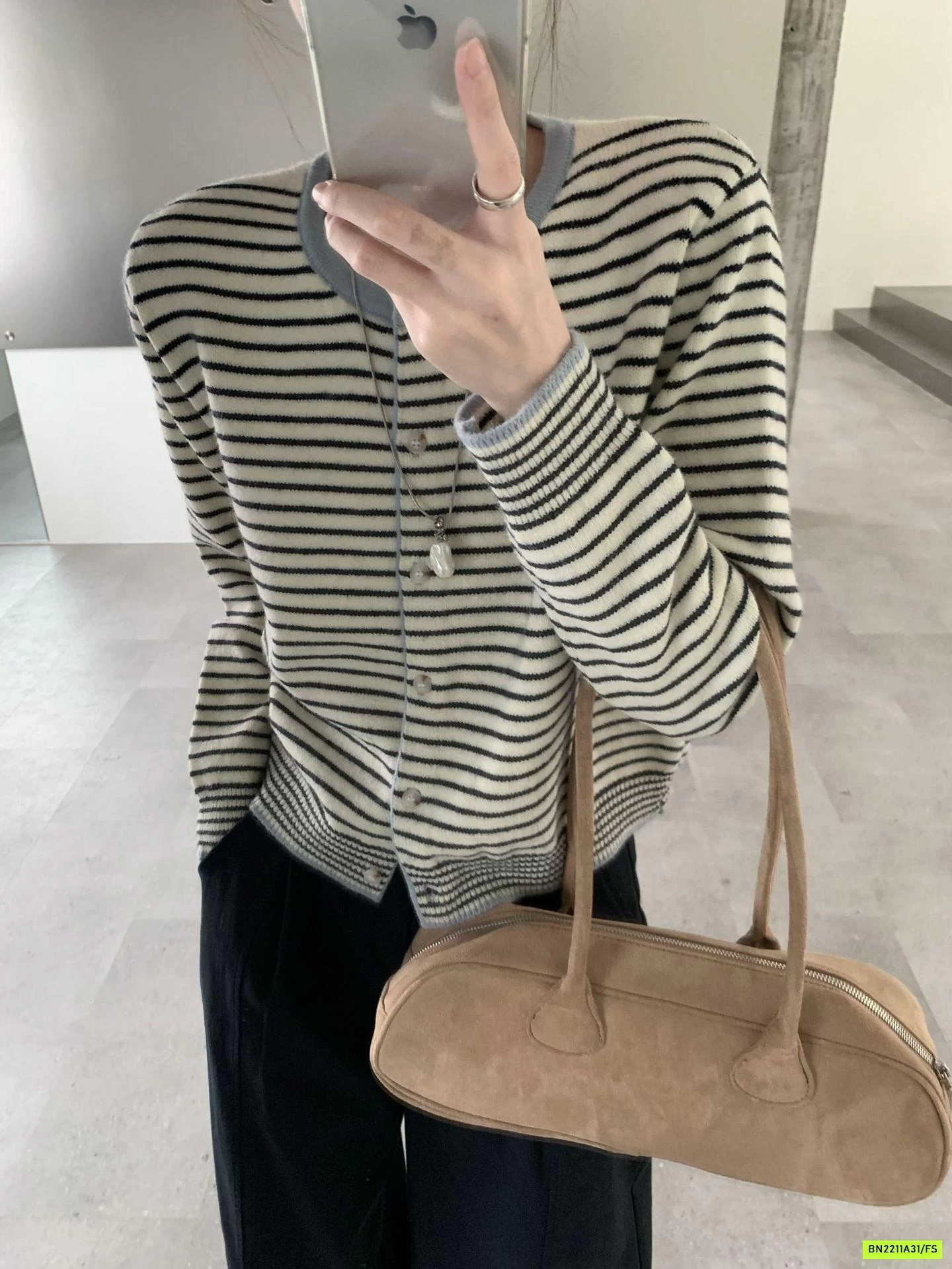 CARDIGAN LEN KẺ PHỐI MÀU VIỀN