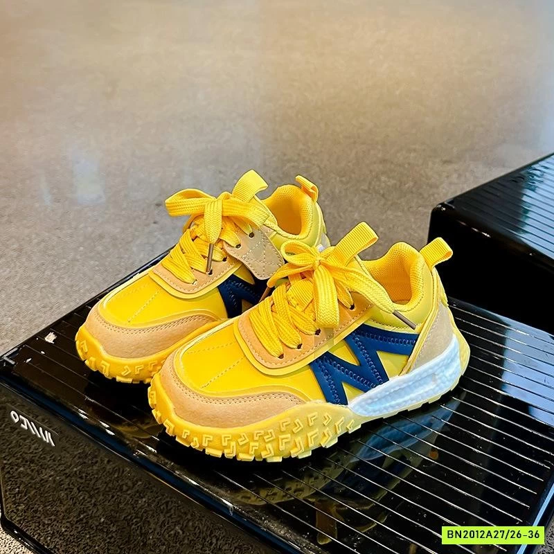 GIÀY THỂ THAO ĐẾ ĐINH