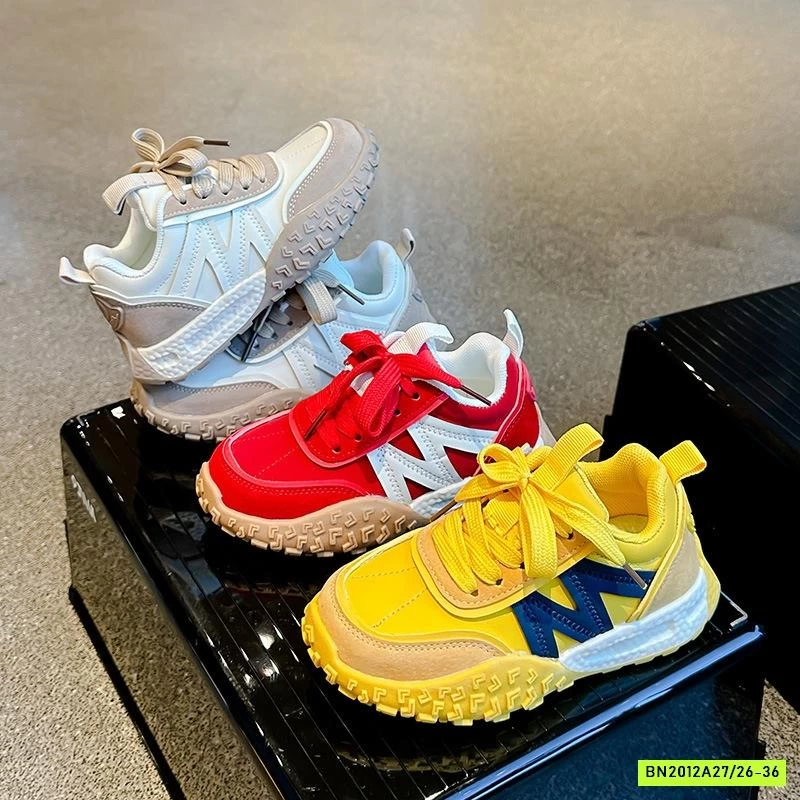 GIÀY THỂ THAO ĐẾ ĐINH