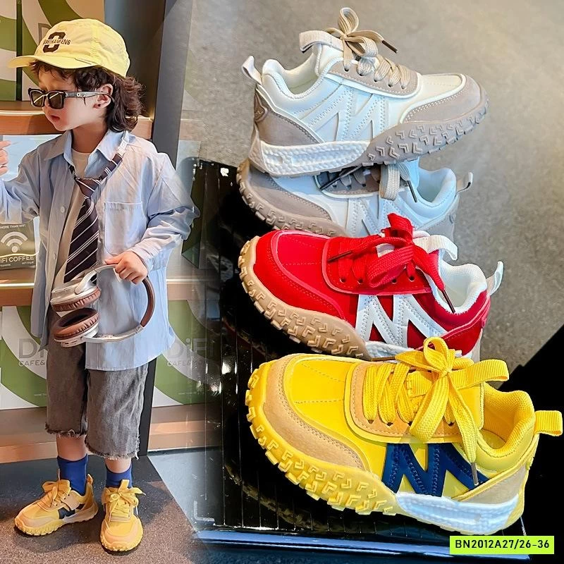 GIÀY THỂ THAO ĐẾ ĐINH