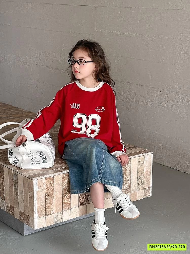 CHÂN VÁY JEANS XẺ SAU 25A042 AMBB