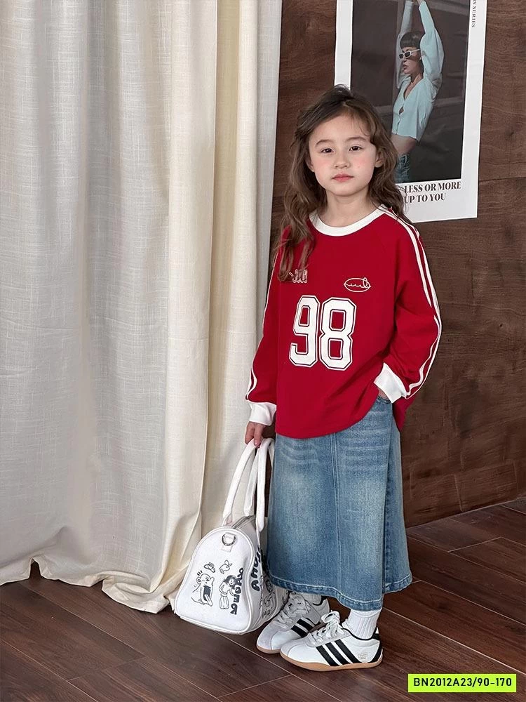 CHÂN VÁY JEANS XẺ SAU 25A042 AMBB