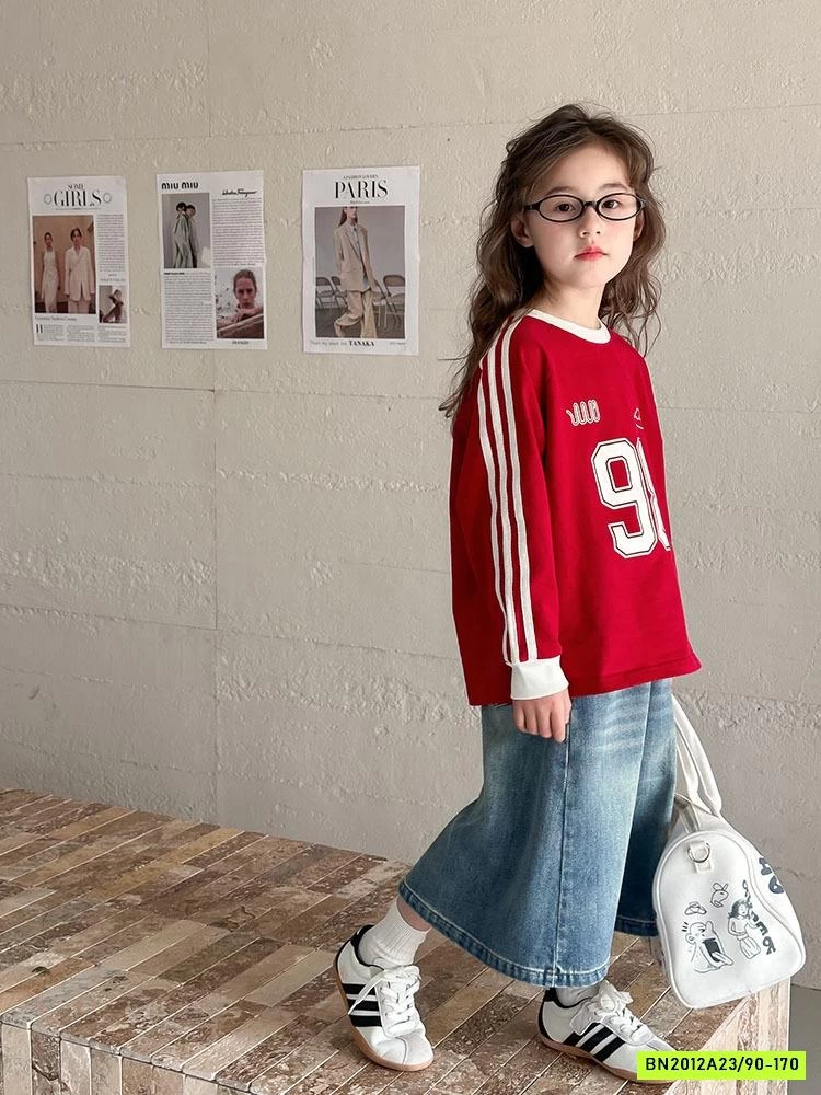 CHÂN VÁY JEANS XẺ SAU 25A042 AMBB