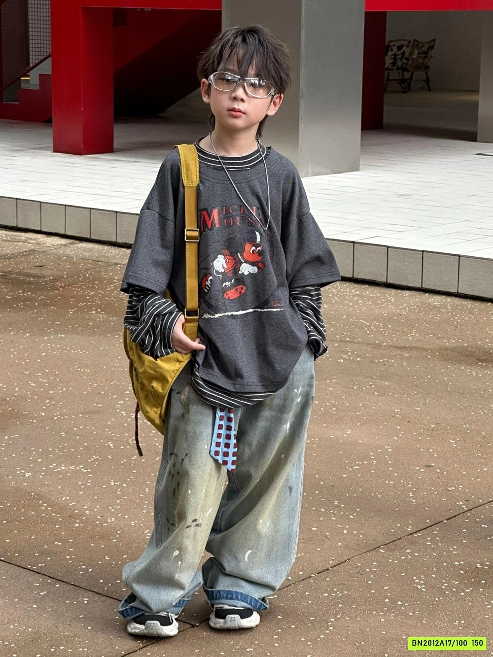 JEANS VẢY SƠN DÁNG SUÔNG