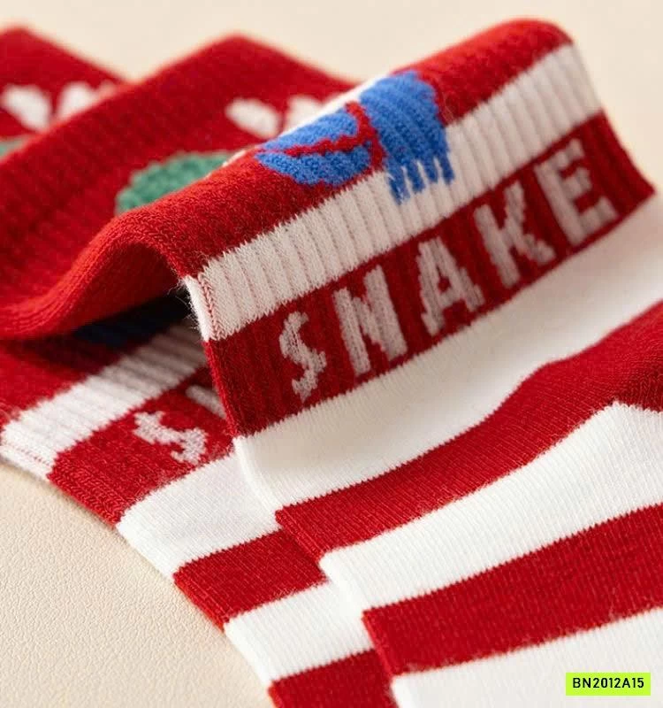 HỘP 4 TẤT NGỰA ĐỎ