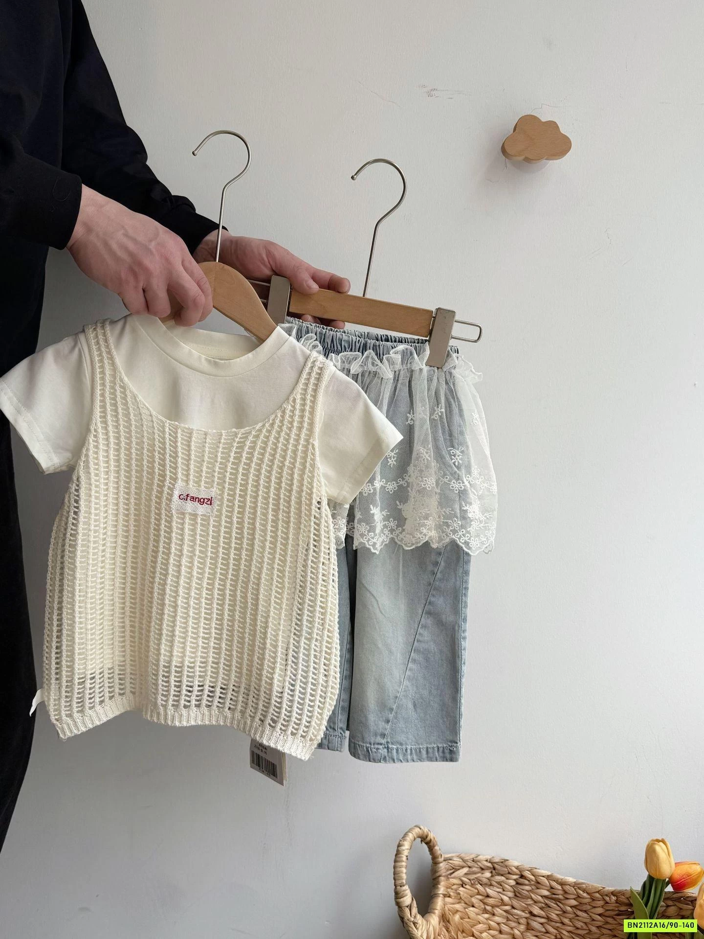 SÉT ÁO LƯỚI MIX JEANS SUÔNG CHOÀNG REN