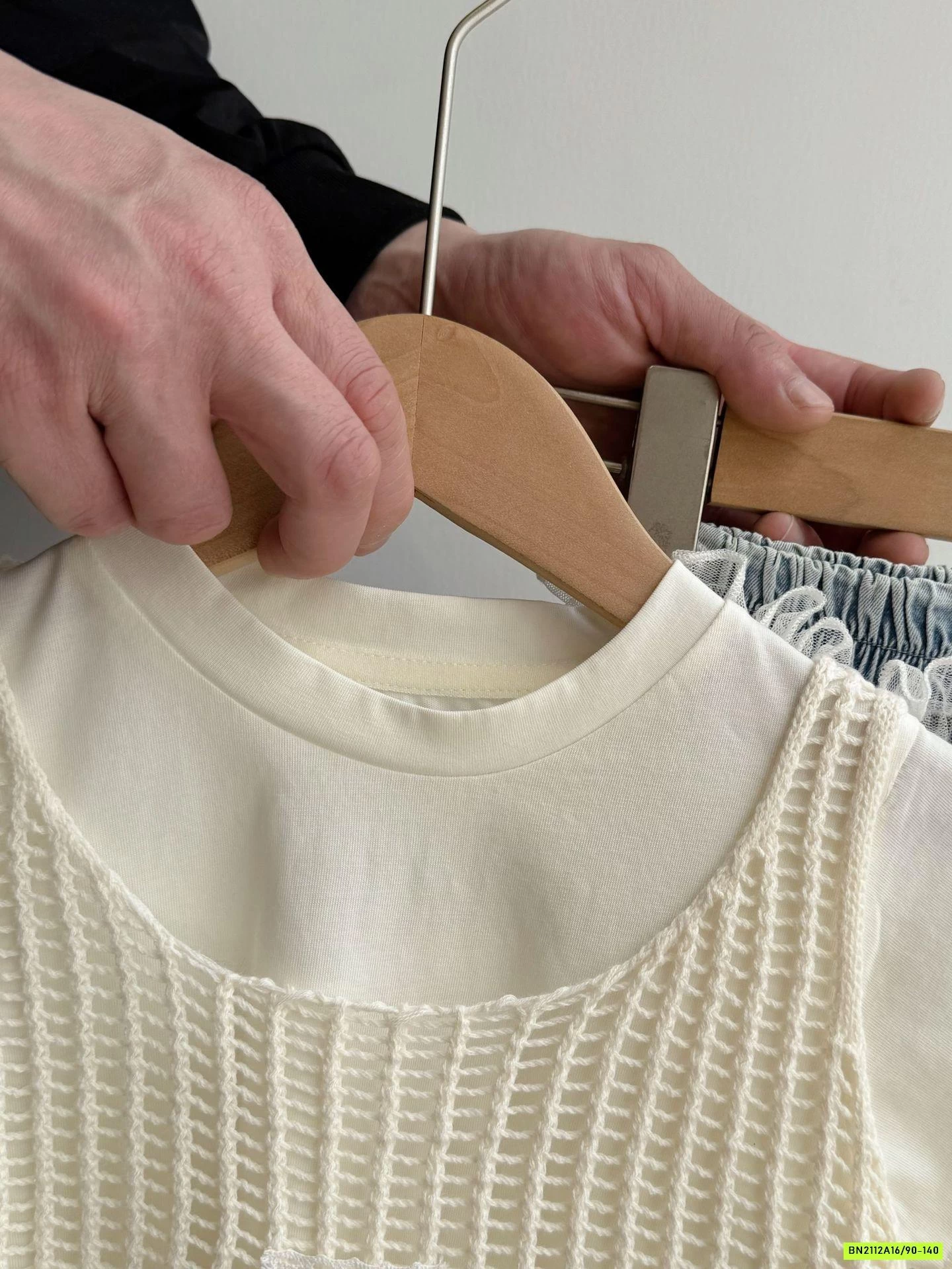 SÉT ÁO LƯỚI MIX JEANS SUÔNG CHOÀNG REN