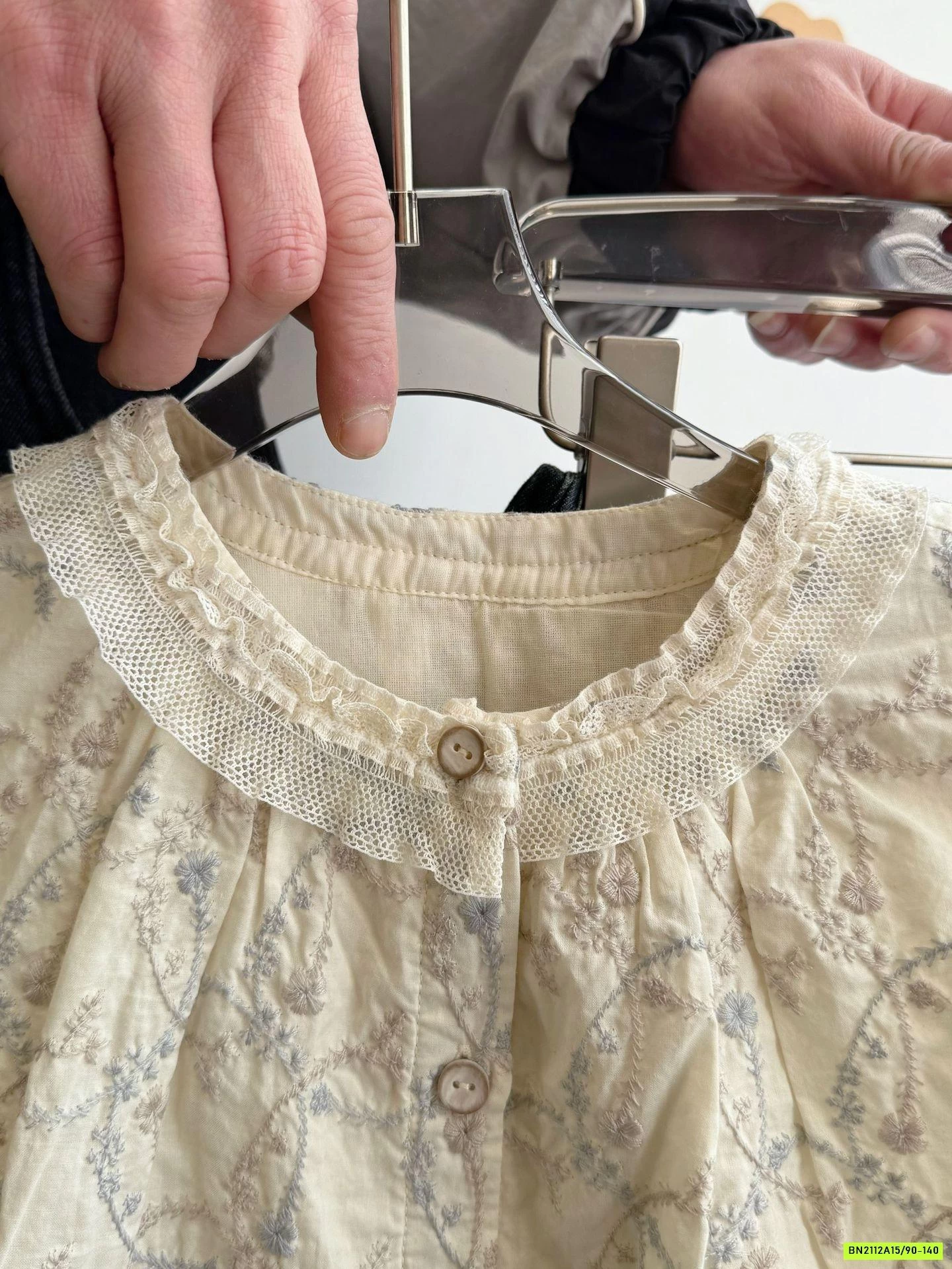 ÁO THÊU MIX JEANS BO GẤU