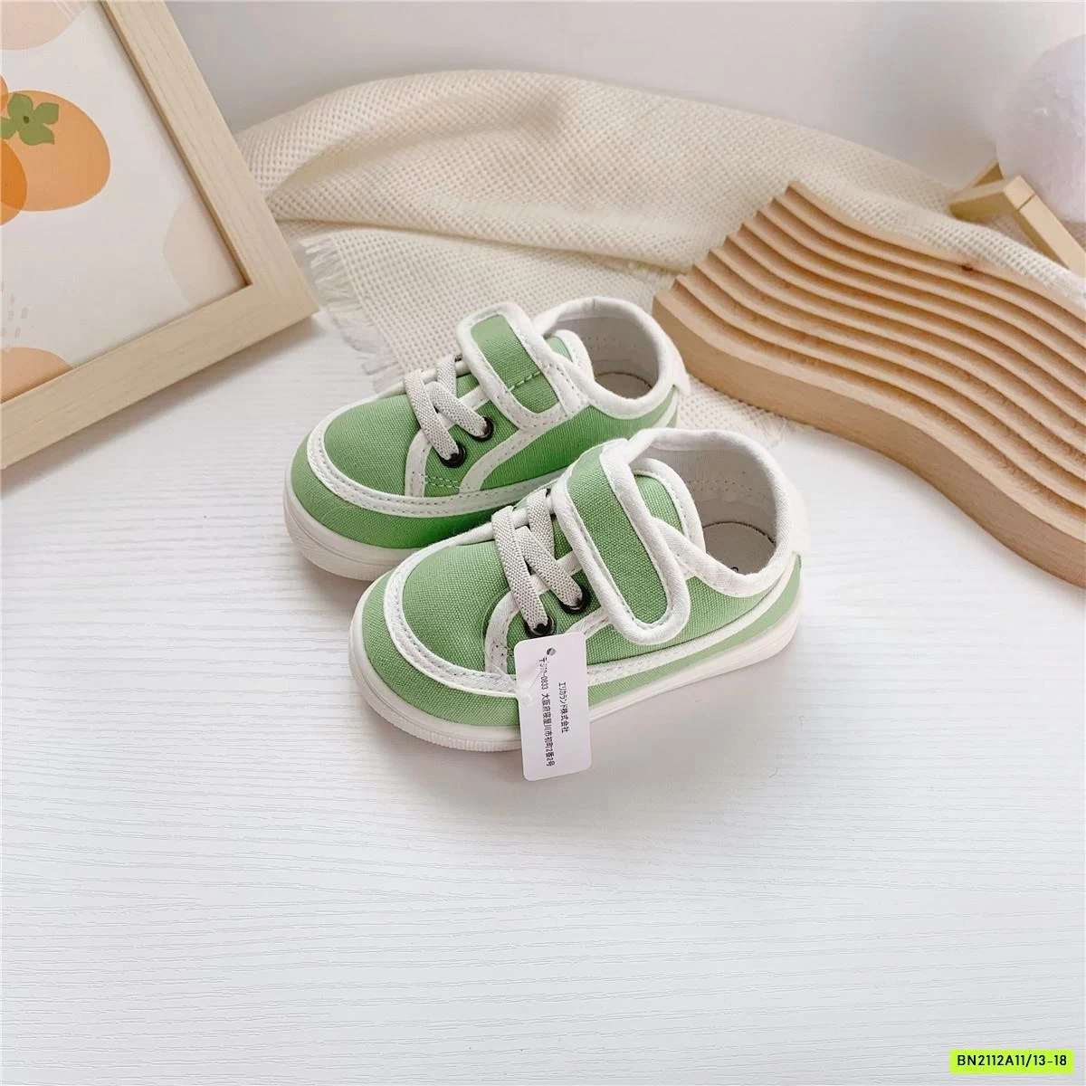 GIÀY TẬP ĐI QUAI DÁN