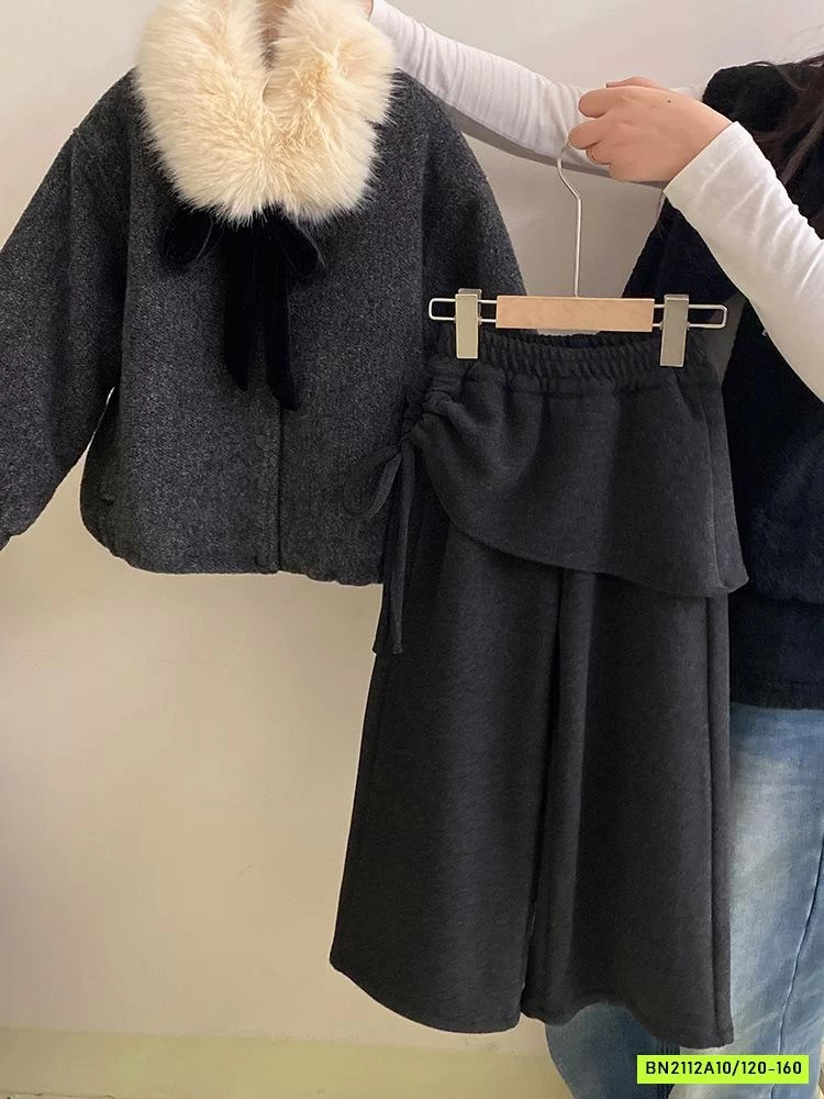 KHOÁC DẠ LÔNG CỪU MIX QUẦN NỈ SUÔNG