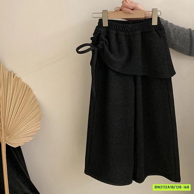 KHOÁC DẠ LÔNG CỪU MIX QUẦN NỈ SUÔNG