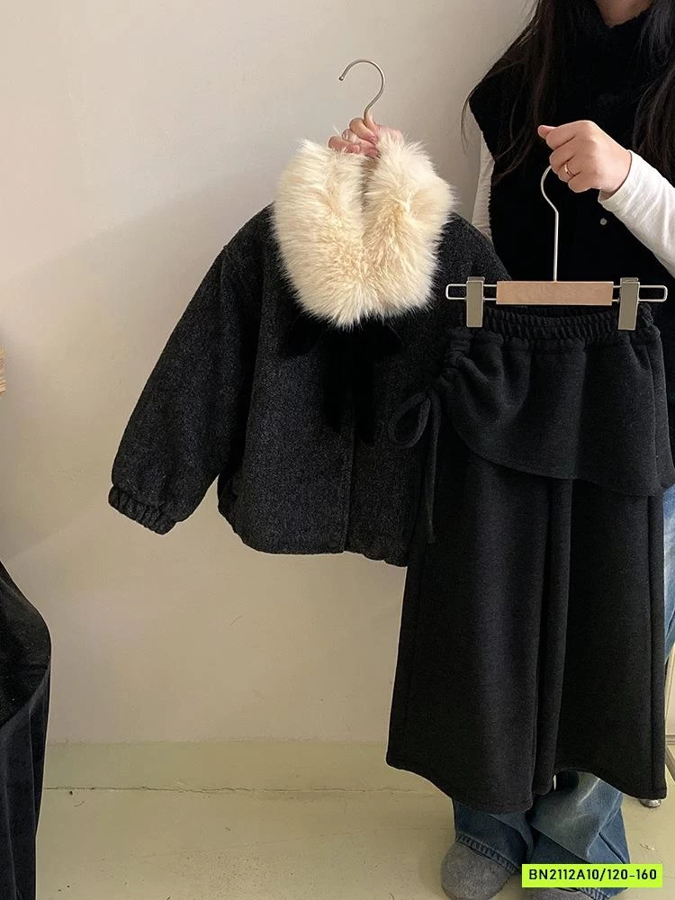 KHOÁC DẠ LÔNG CỪU MIX QUẦN NỈ SUÔNG