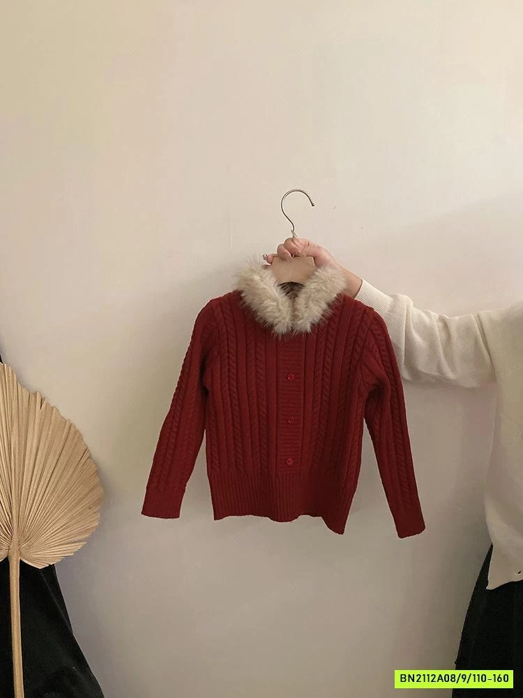 KHOÁC LEN ĐỎ PHỐI LÔNG MIX QUẦN SUÔNG