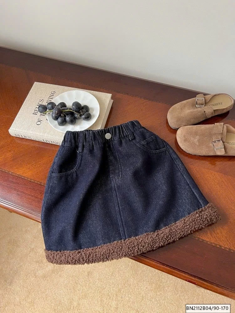 CHÂN VÁY DENIM LÓT LÔNG CỪU MÙA ĐÔNG AMBB  25K009