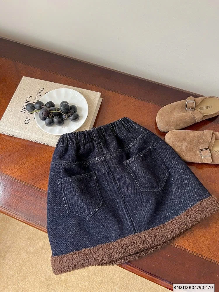 CHÂN VÁY DENIM LÓT LÔNG CỪU MÙA ĐÔNG AMBB  25K009