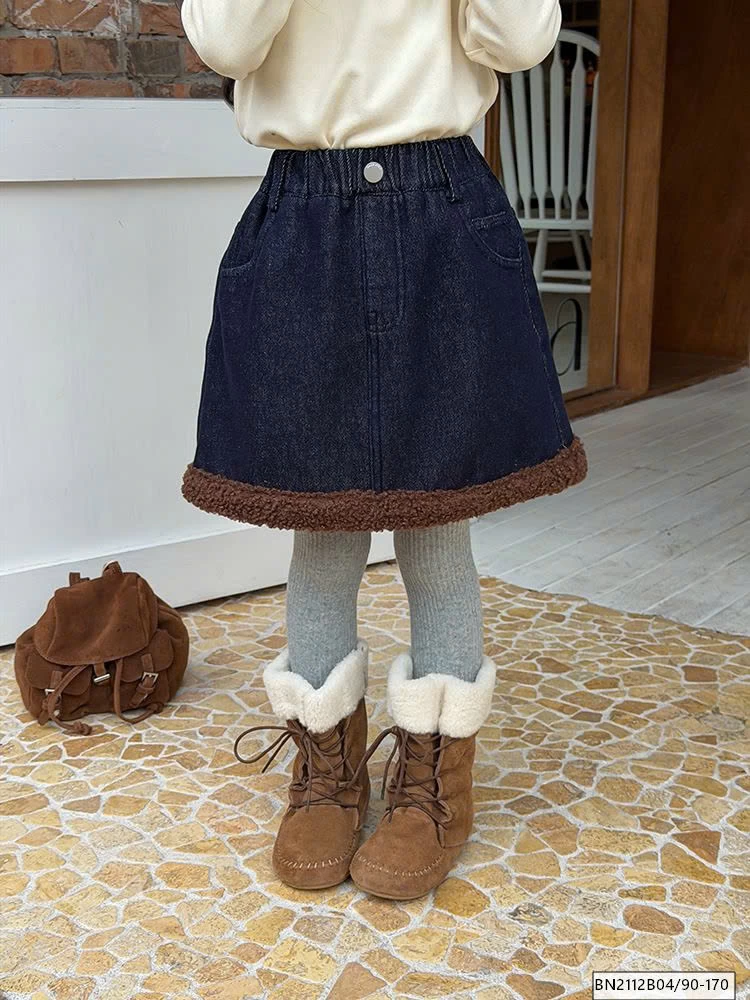 CHÂN VÁY DENIM LÓT LÔNG CỪU MÙA ĐÔNG AMBB 25K009