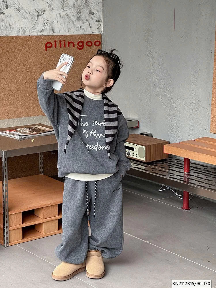 BỘ NỈ IN CHỮ LÓT LÔNG AMBB 25C176