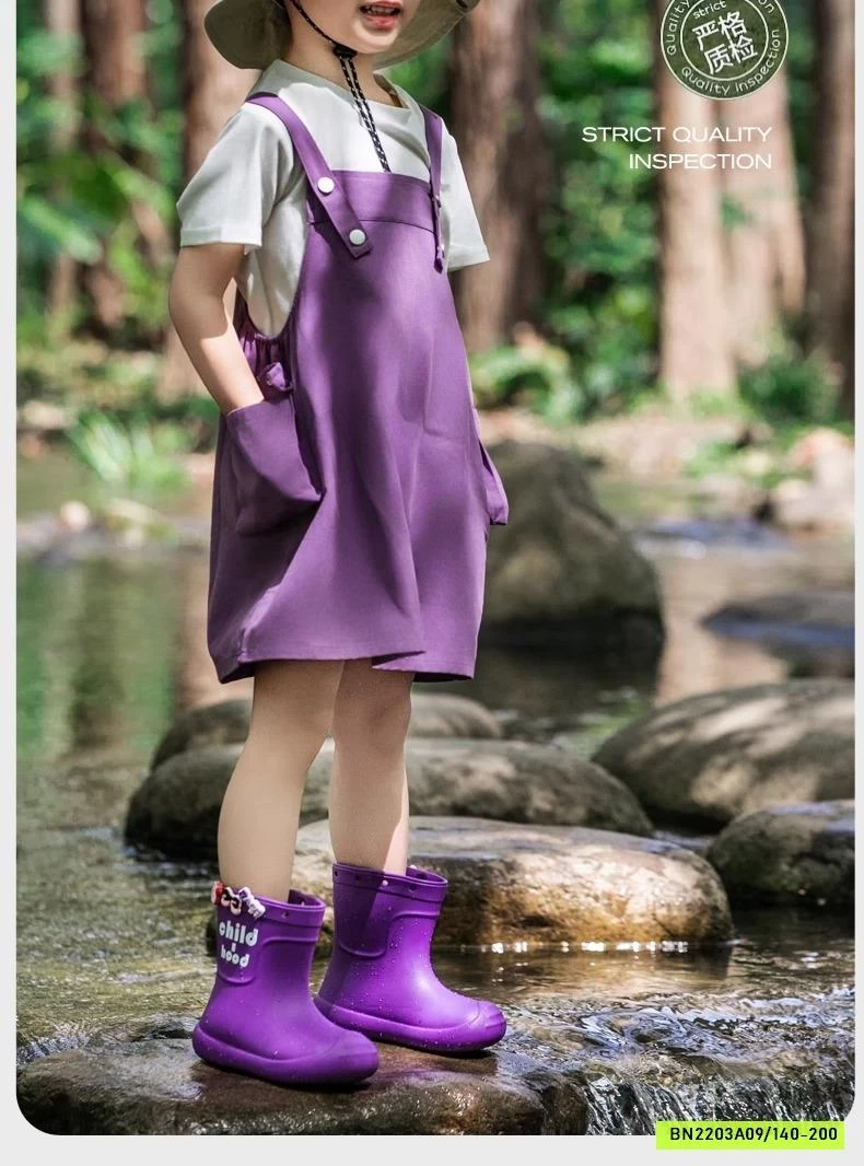 ỦNG ĐI MƯA CHILD HOOD hết sale