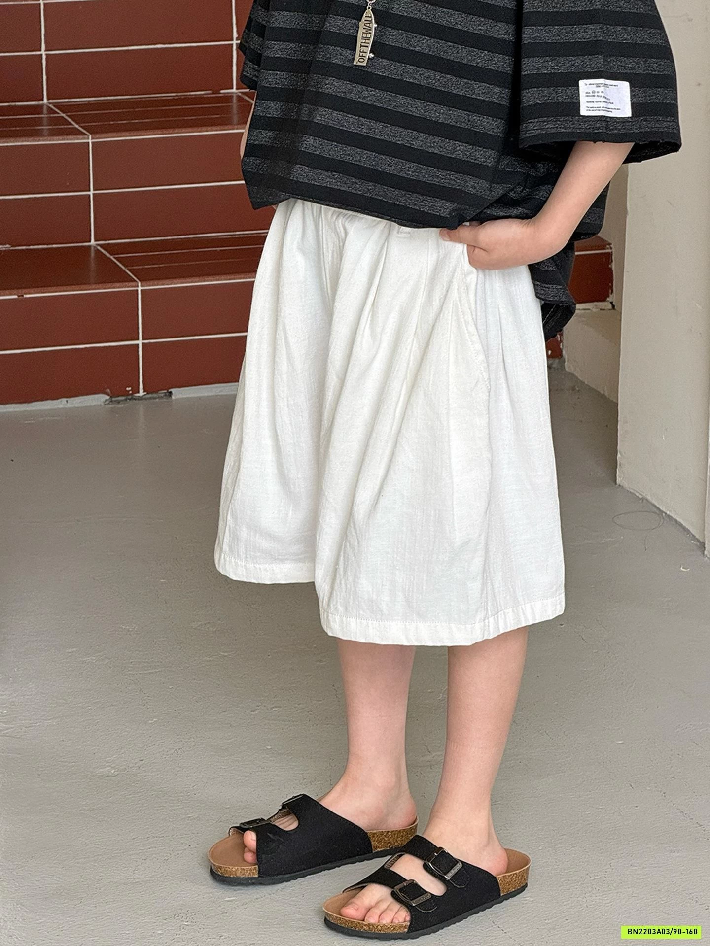 SHORT ĐŨI TRẮNG TÚI SAU