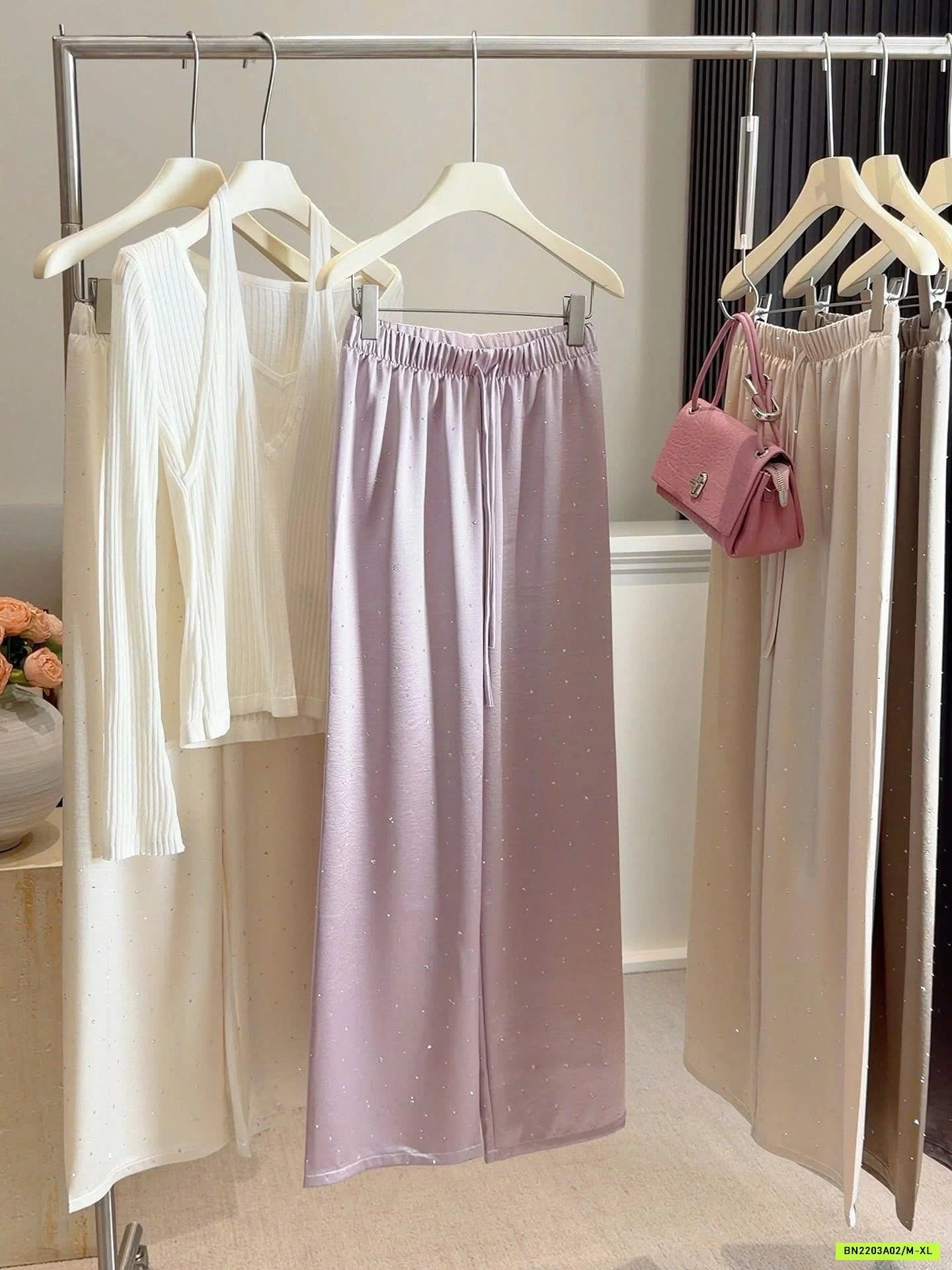 QUẦN LỤA SUÔNG GẮN ĐÁ ANNA