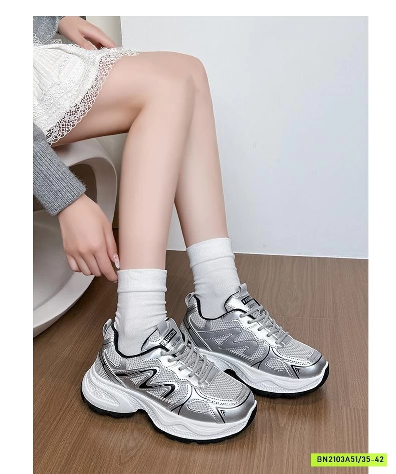 GIÀY SNEAKER SIÊU XỊN