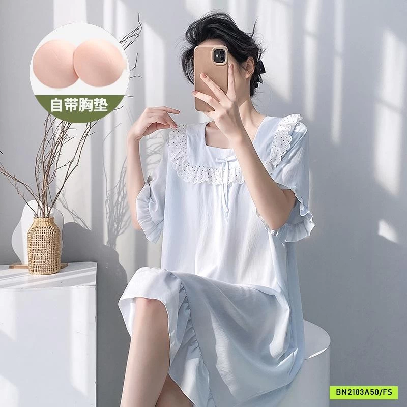 ĐẦM NGỦ BÁNH BÈO KÈM ĐỆM NGỰC