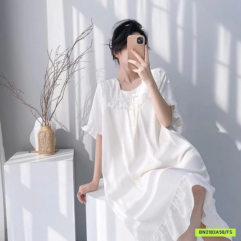 ĐẦM NGỦ BÁNH BÈO KÈM ĐỆM NGỰC