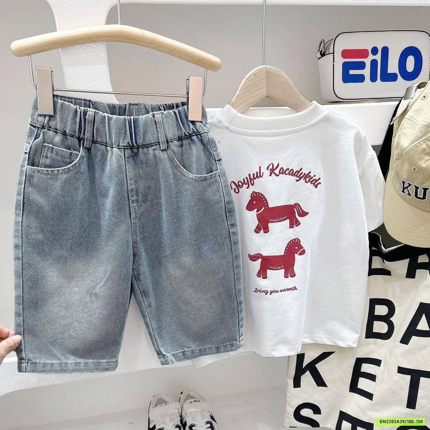 SHORT JEANS THÊU NGỰA KACADY