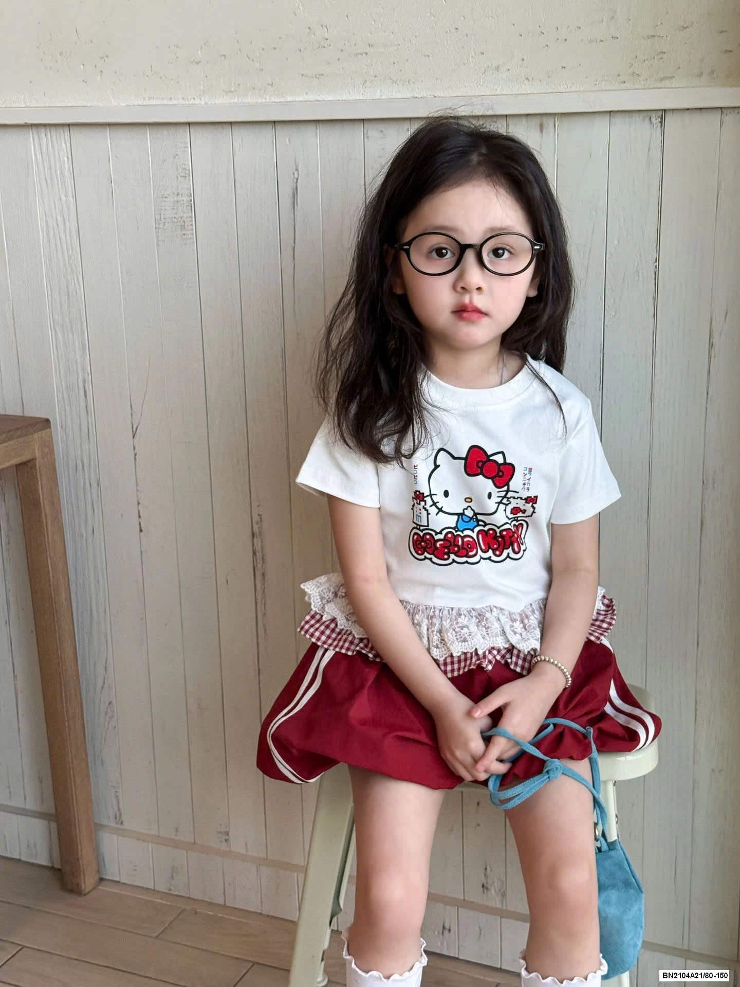 ÁO KITTY VIỀN BÈO MIX QUẦN BÍ ĐỎ