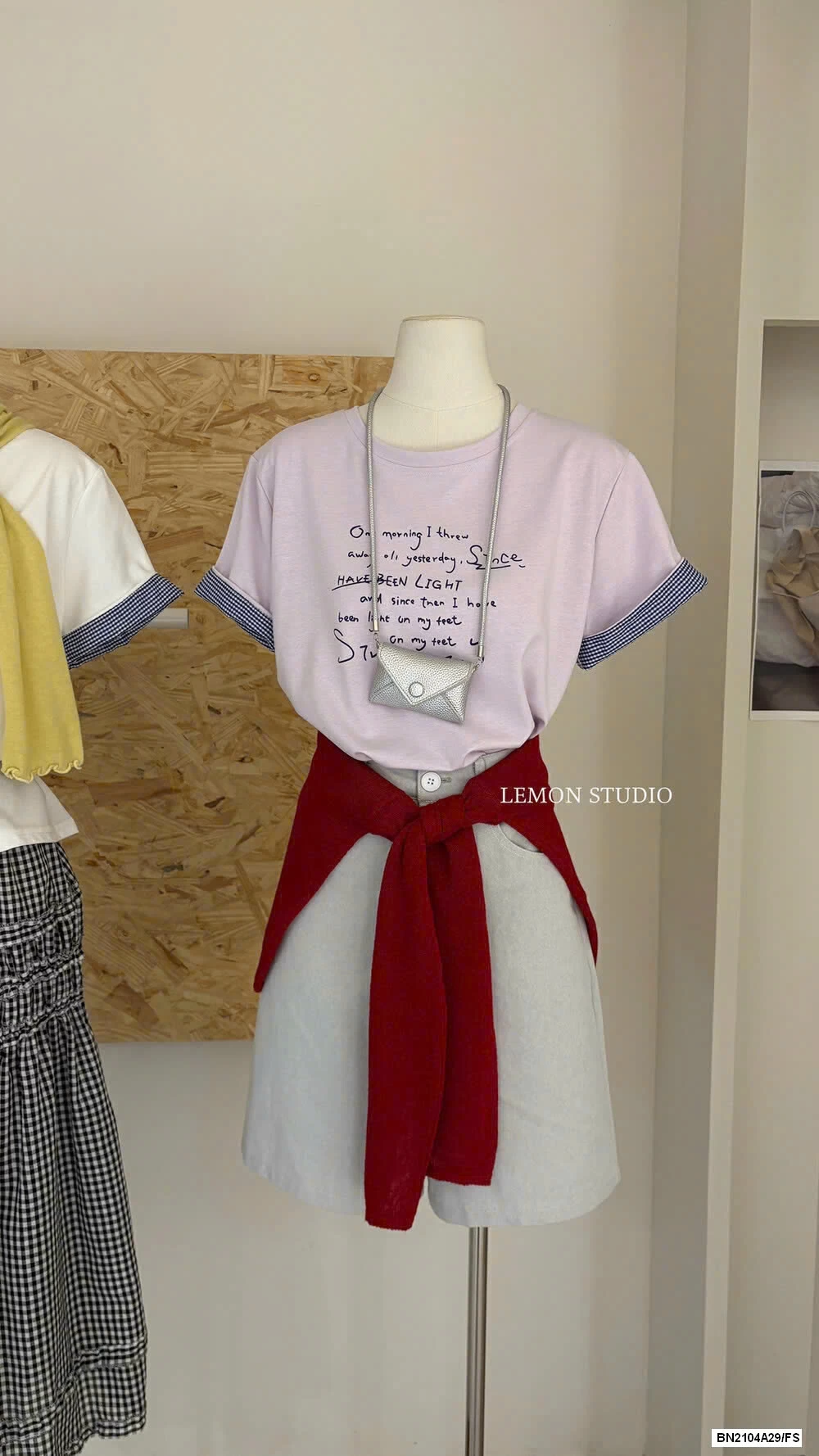 ÁO THUN CHỮ PHỐI VIỀN TAY LEMON