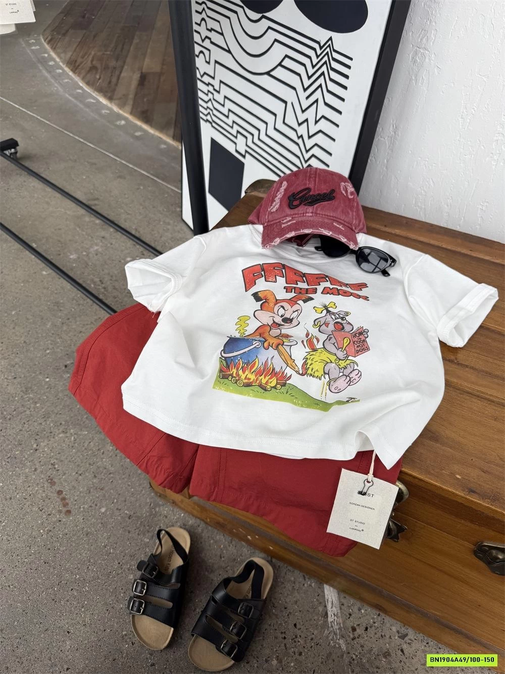 SHORT ĐỎ IN CHỮ