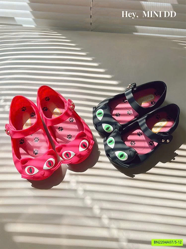 GIÀY NHỰA THƠM MÈO MMD