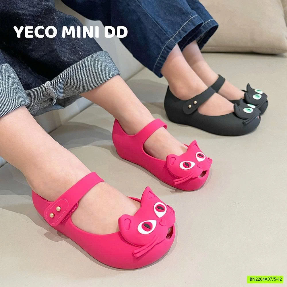 GIÀY NHỰA THƠM MÈO MMD