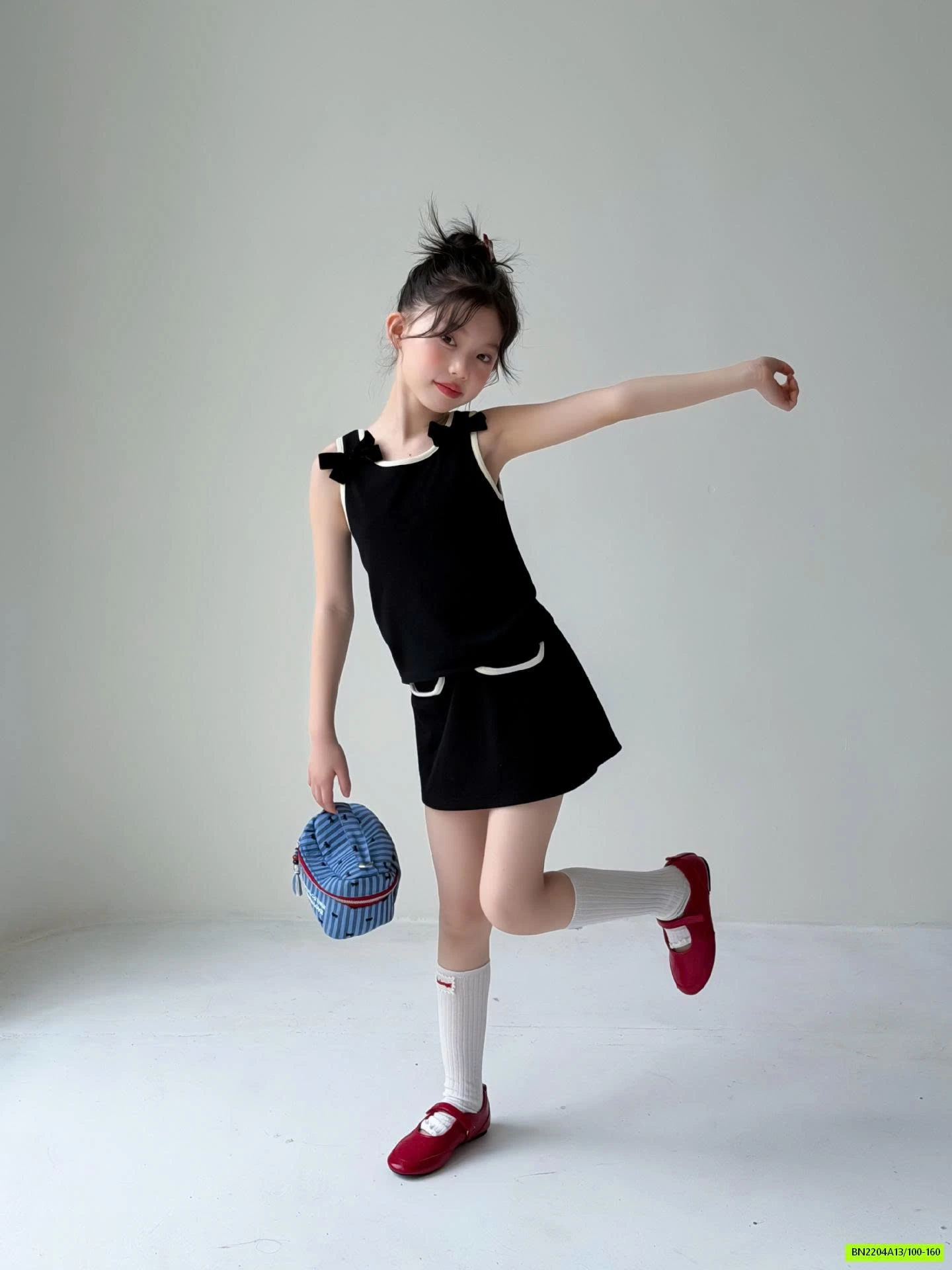 SÉT VÁY SUÔNG ĐEN SÁT NÁCH BG