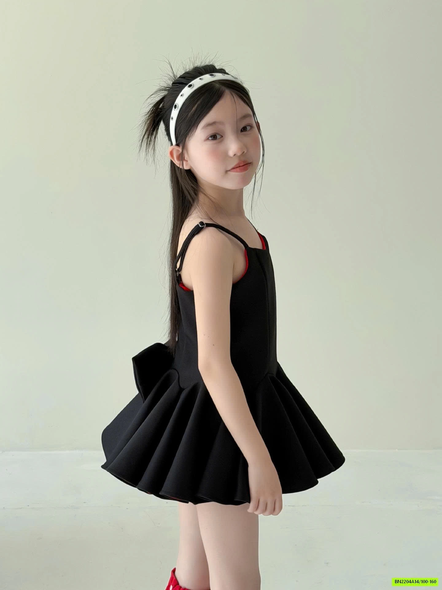 ĐẦM 2 DÂY ĐEN CHÂN LY NƠ SAU