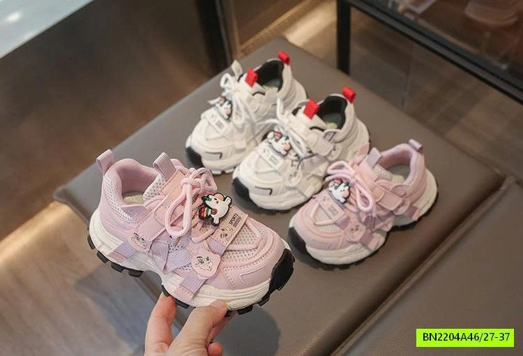 SNEAKER THÔNG HƠI NGỰA KUTE