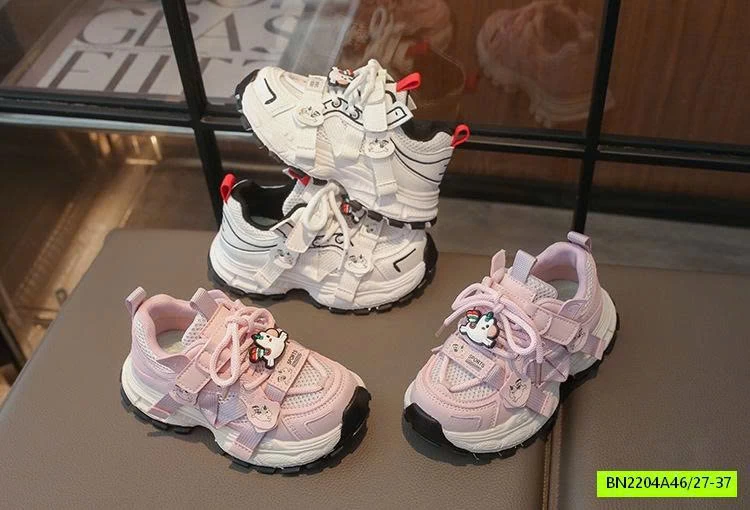 SNEAKER THÔNG HƠI NGỰA KUTE