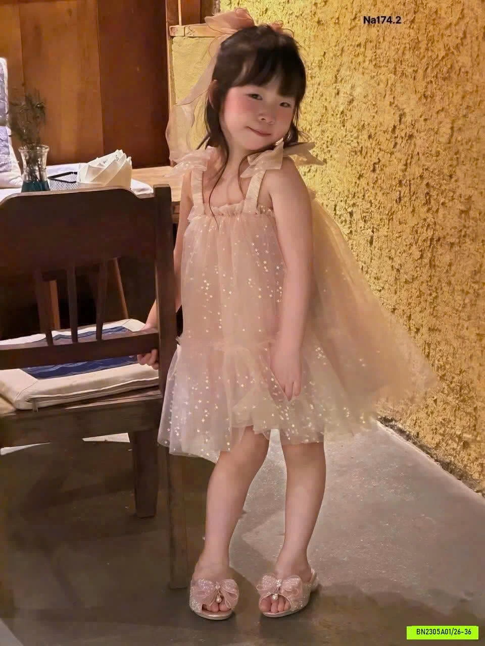 DÉP LÊ ELSA CÁNH BƯỚM