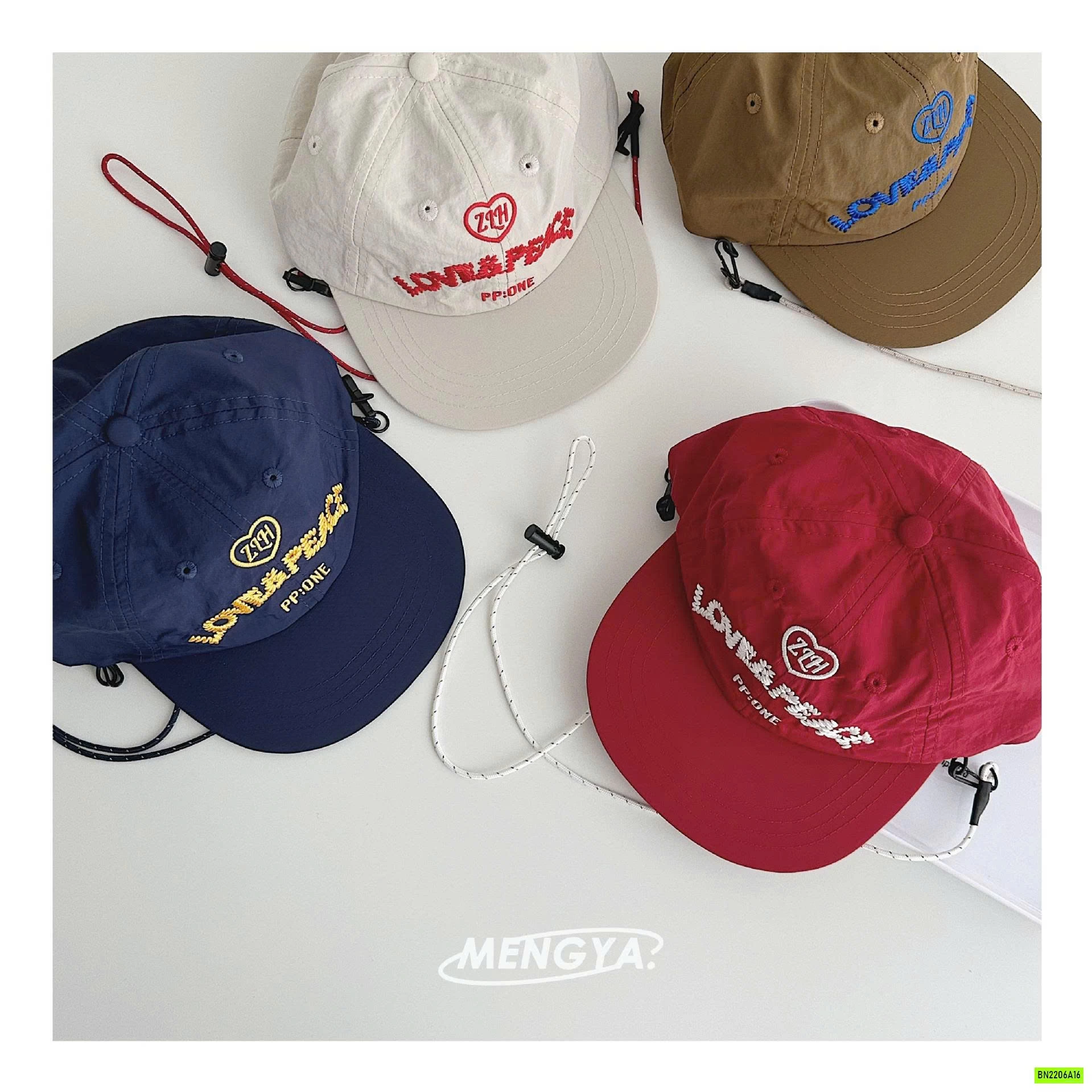 MŨ KẾT TÁN RỘNG THÊU CHỮ