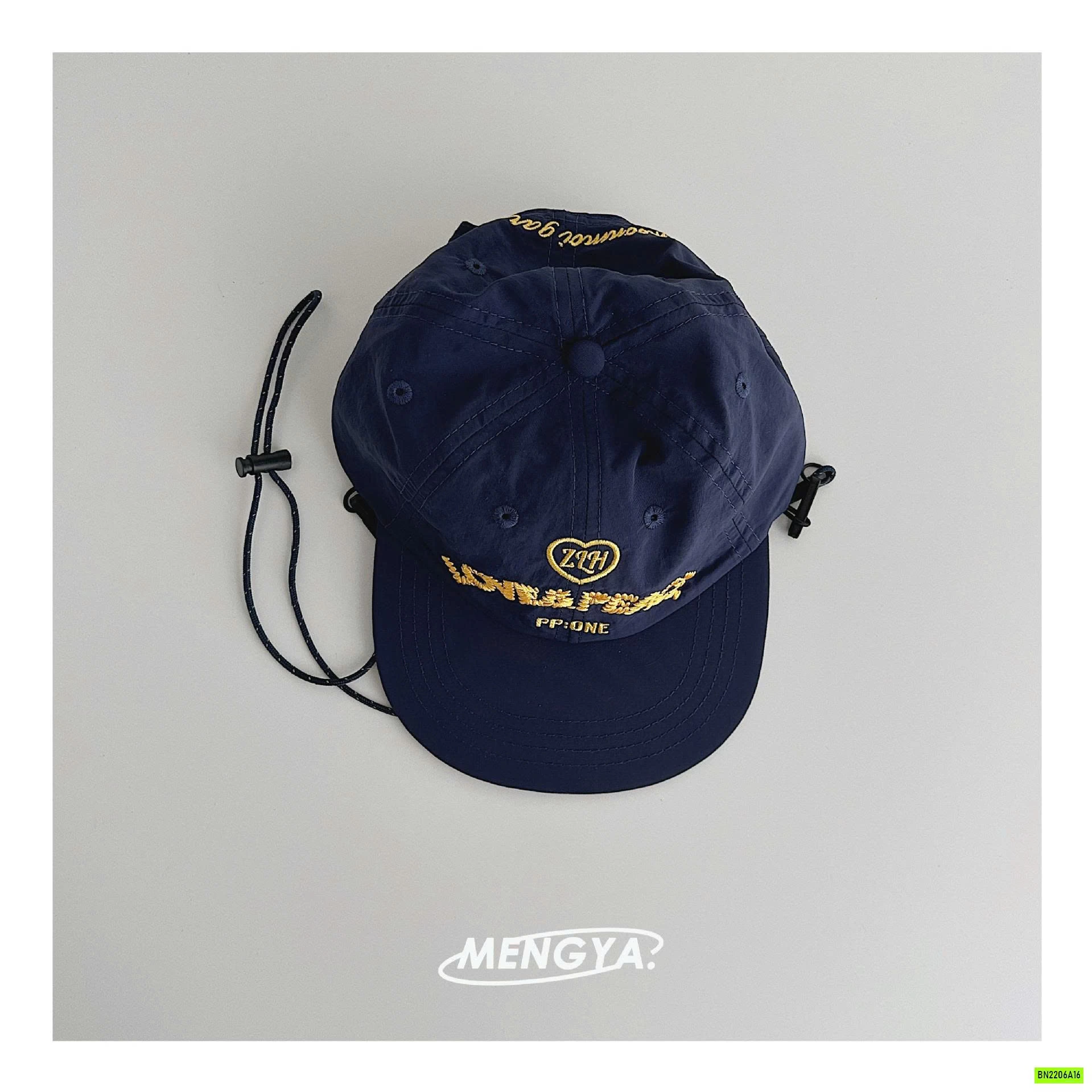 MŨ KẾT TÁN RỘNG THÊU CHỮ