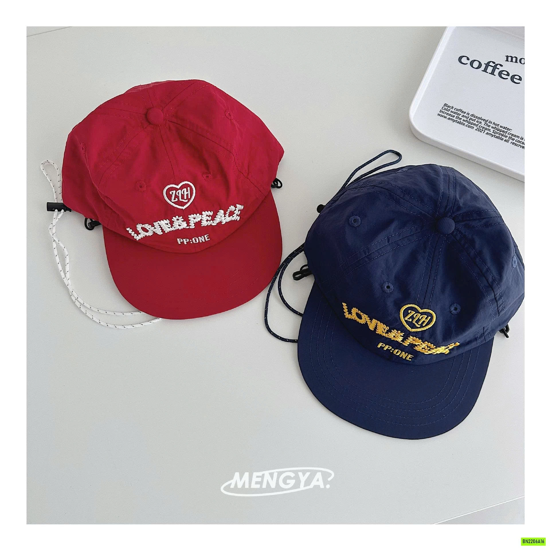 MŨ KẾT TÁN RỘNG THÊU CHỮ