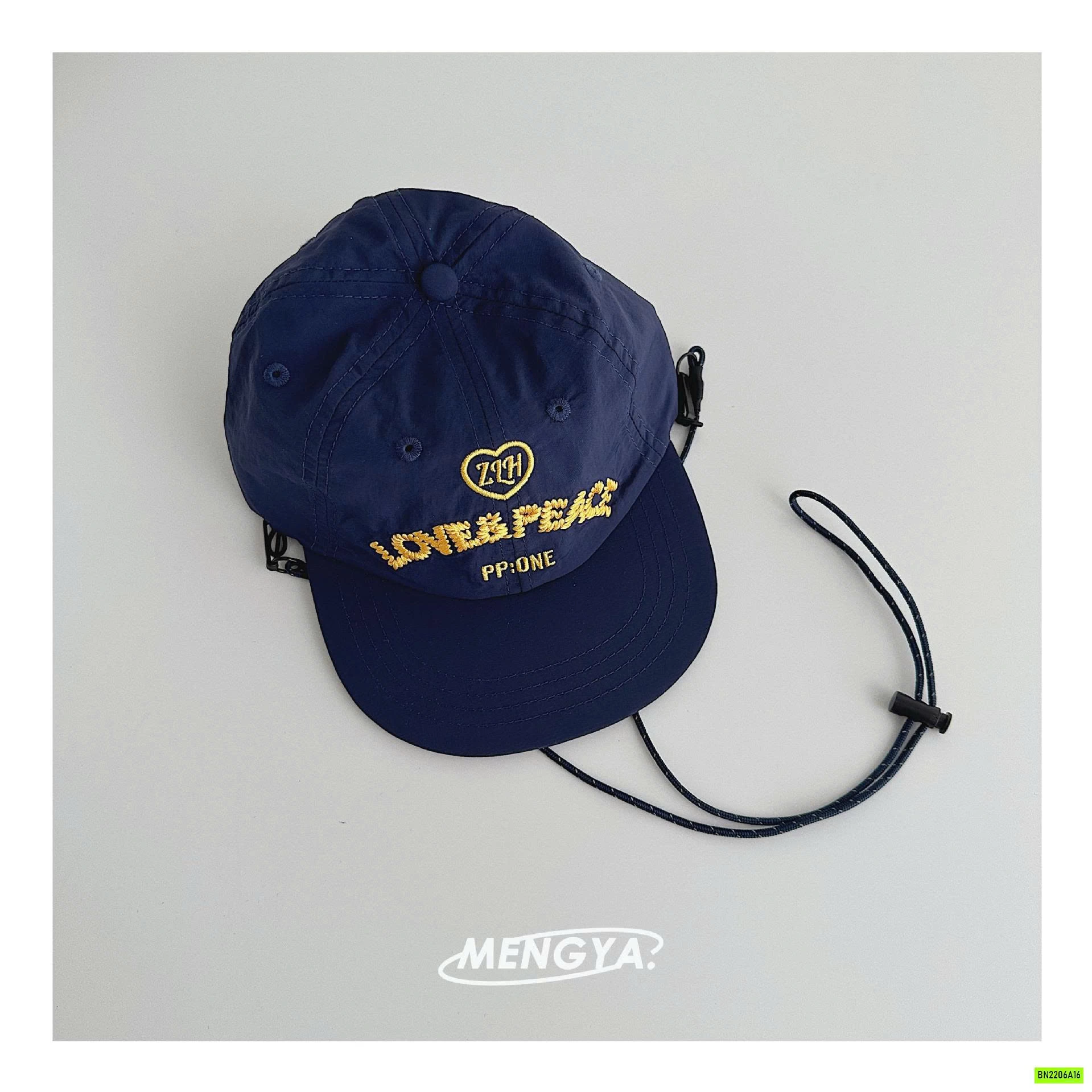 MŨ KẾT TÁN RỘNG THÊU CHỮ