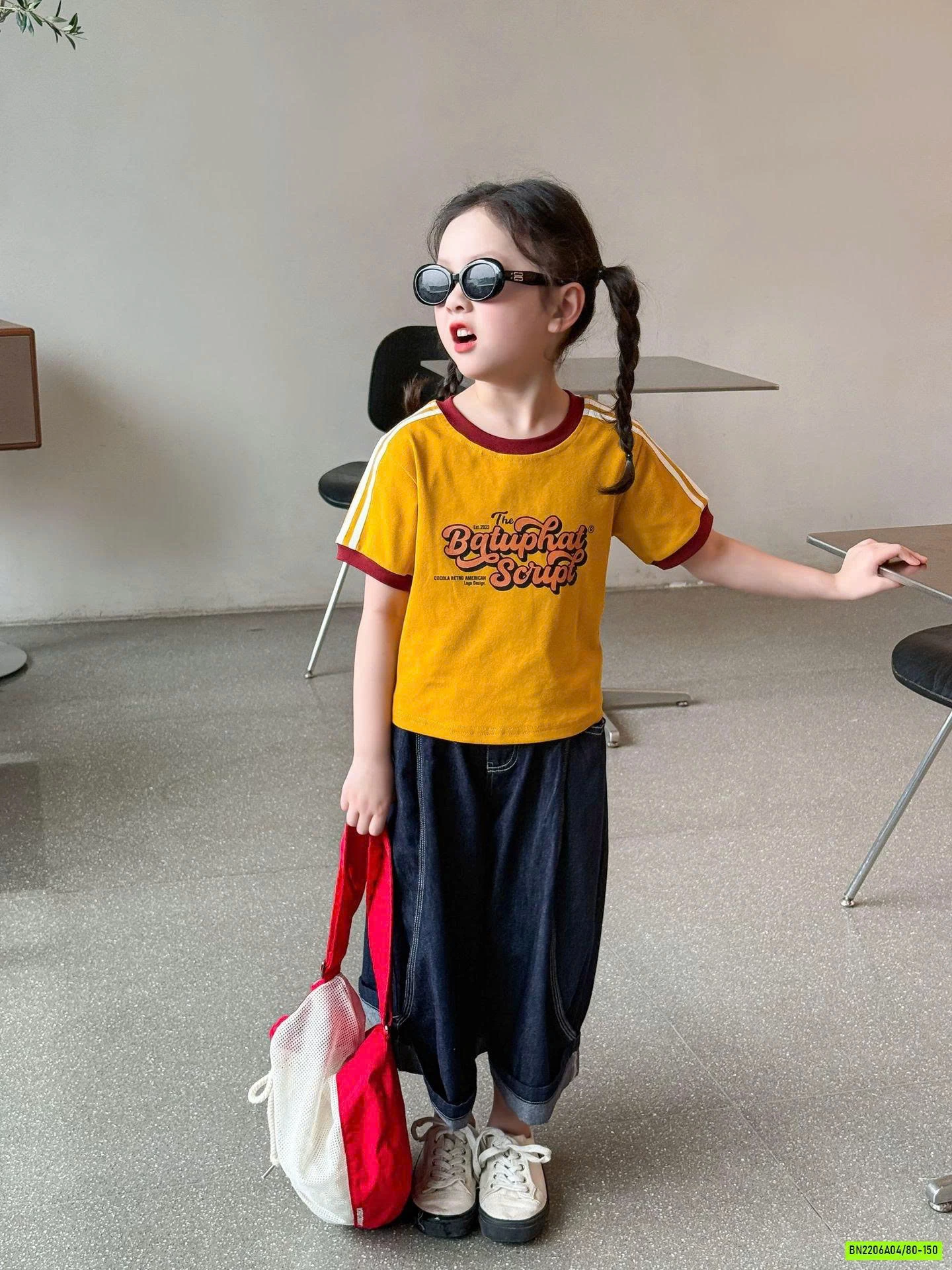 SÉT ÁO VÀNG MIX JEANS ỐNG RỘNG