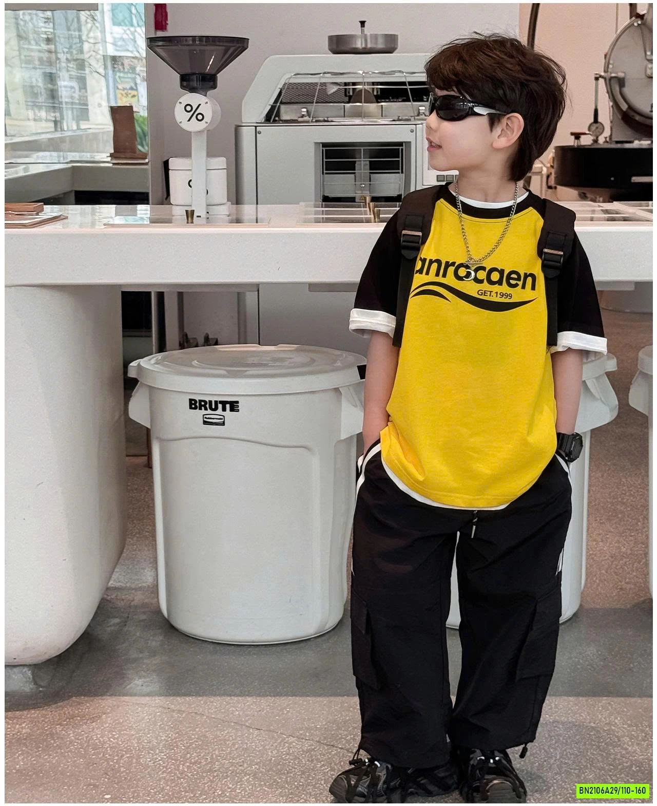 ÁO THUN VÀNG PHỐI MÀU TAY