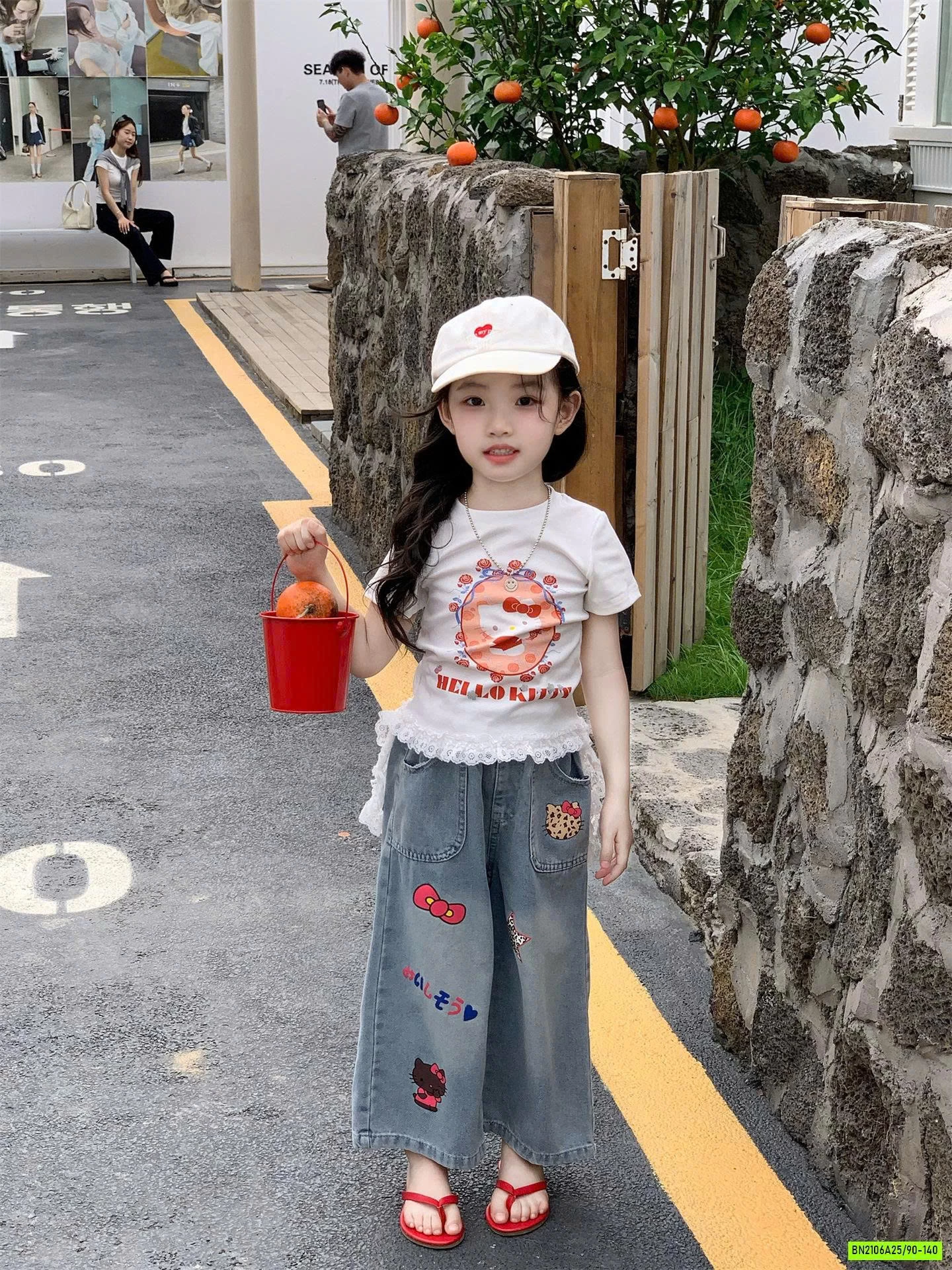 ÁO THUN KITTY MIX JEANS SUÔNG