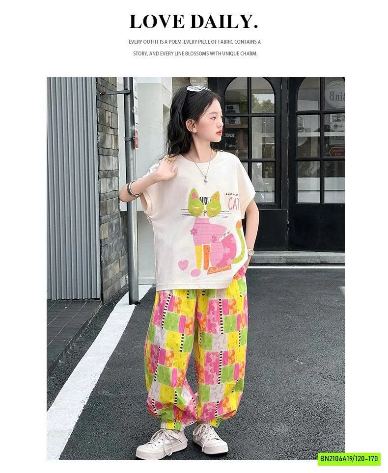 ÁO THUN MÈO MIX QUẦN BOM SẮC MÀU