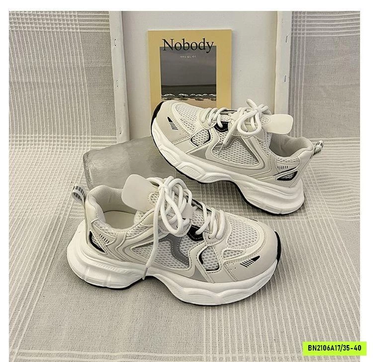 SNEAKER THỂ THAO KÈM CHARM KITTY